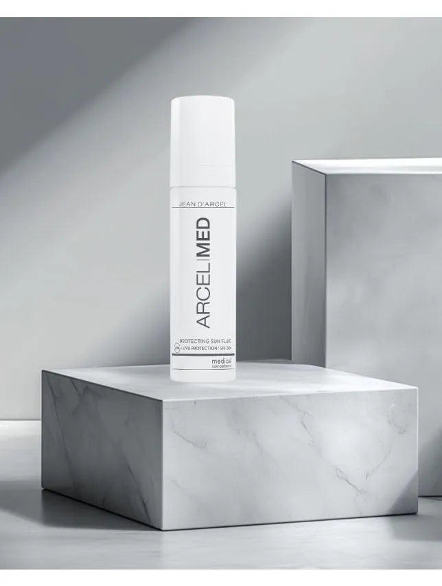 UVA + UVB PROTECTION | SPF 50+ PROTECTING  SUN FLUID